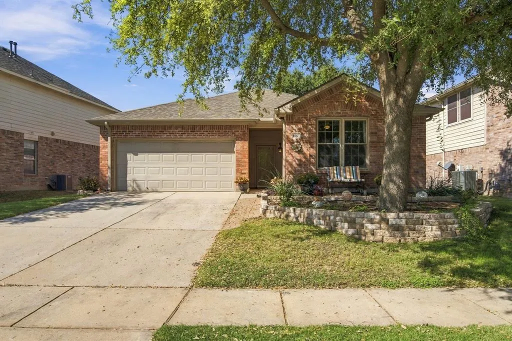 13121 Settlers Trail