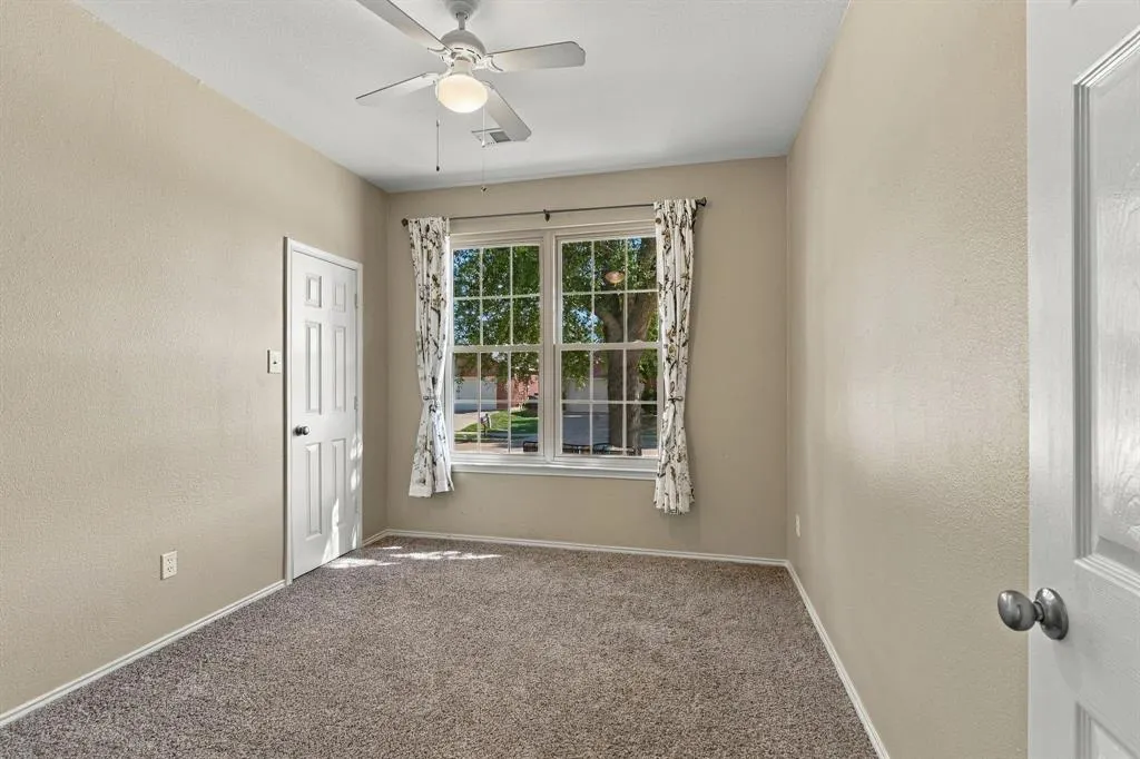 13121 Settlers Trail