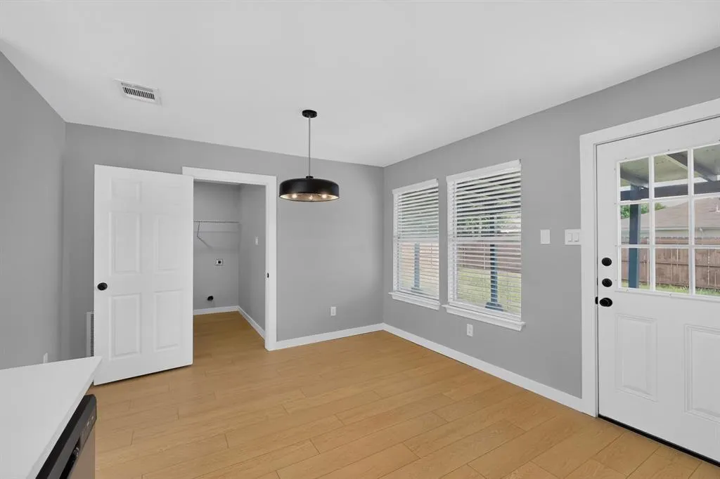 2616 Mountain View Drive