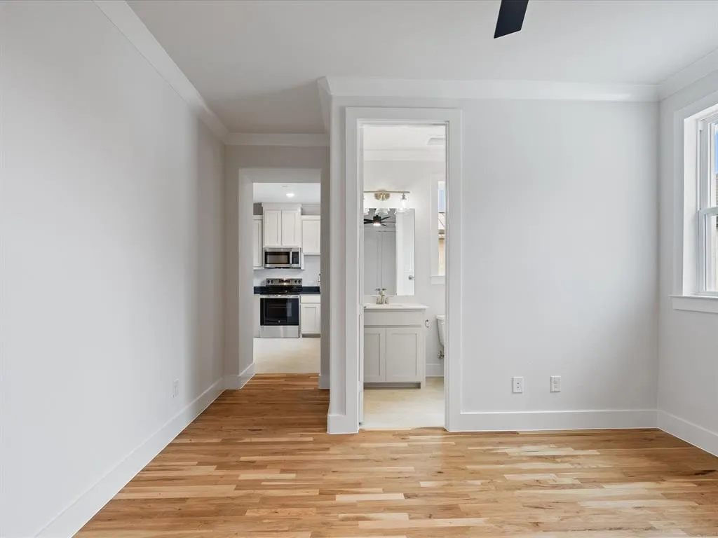 1540 Saint Peter Lane