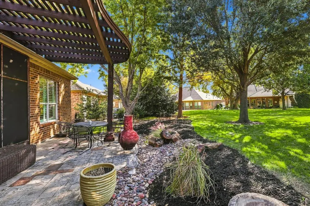 7165 Bay Hill Drive