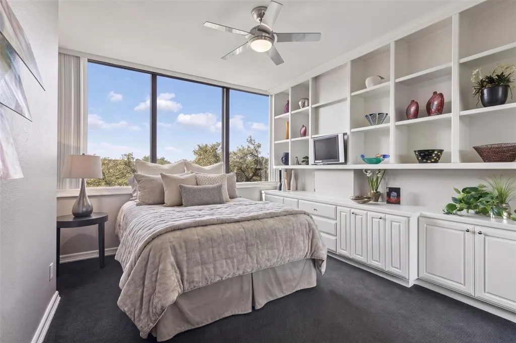 5200 Keller Springs Road #425 and 427