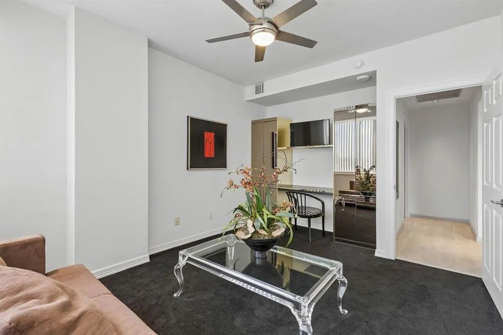 5200 Keller Springs Road #425 and 427