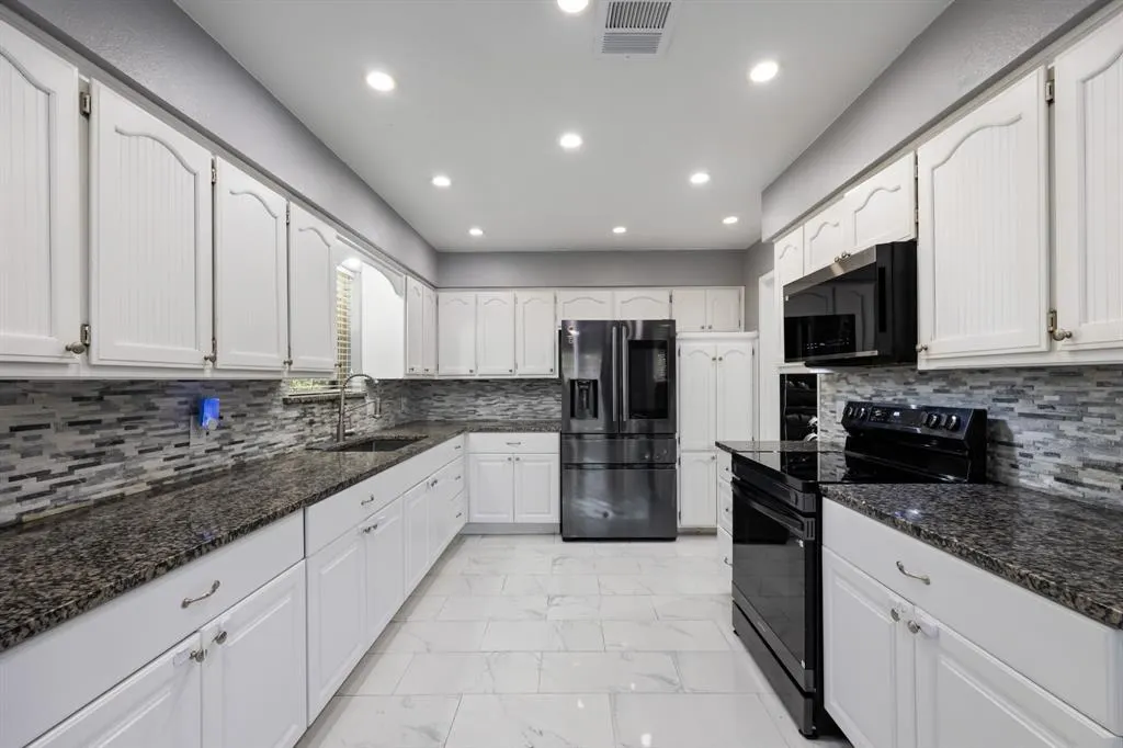726 Danvers Lane
