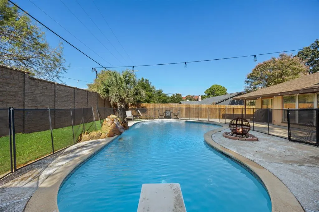 726 Danvers Lane