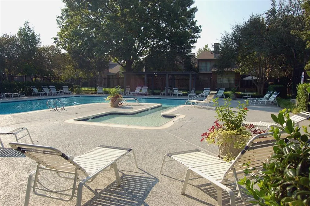 12446 Montego Plaza