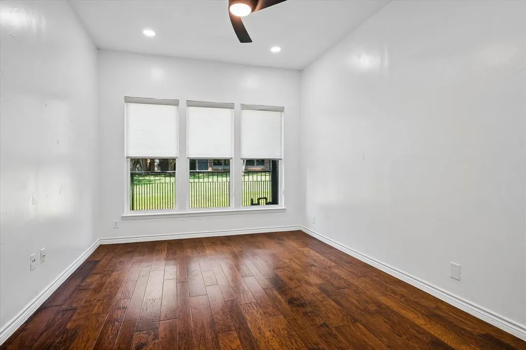 12446 Montego Plaza