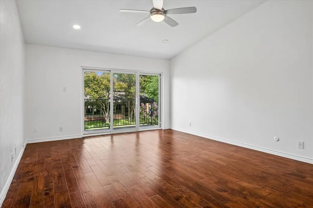 12446 Montego Plaza