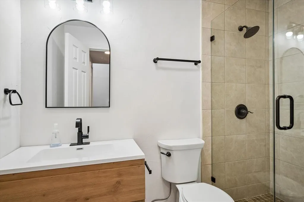 12446 Montego Plaza