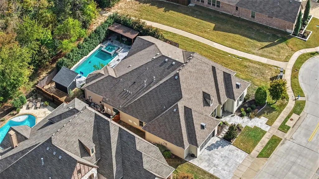 2204 Grafton Lane