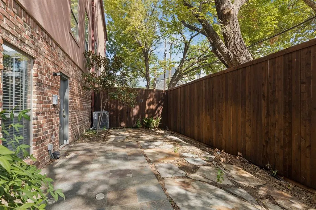 4330 Cole Avenue #F