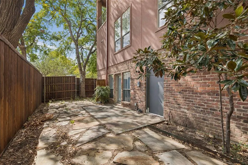 4330 Cole Avenue #F