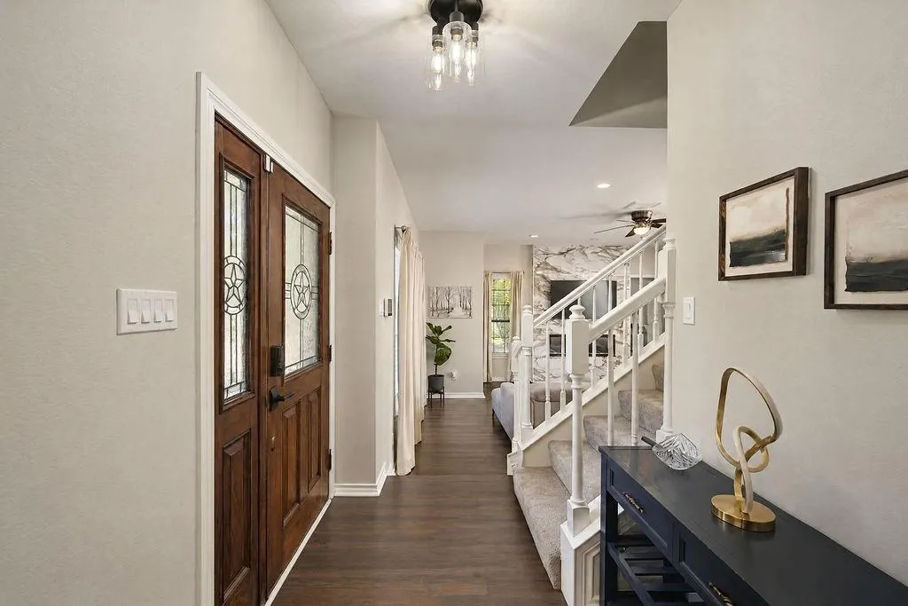 8781 Crestview Drive