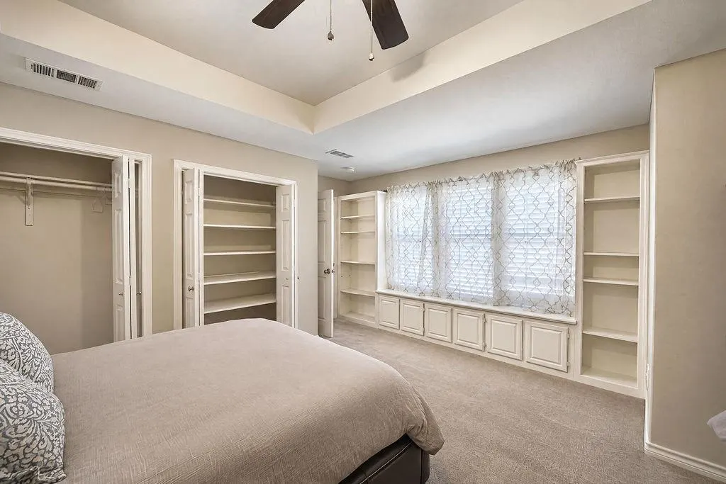 8781 Crestview Drive