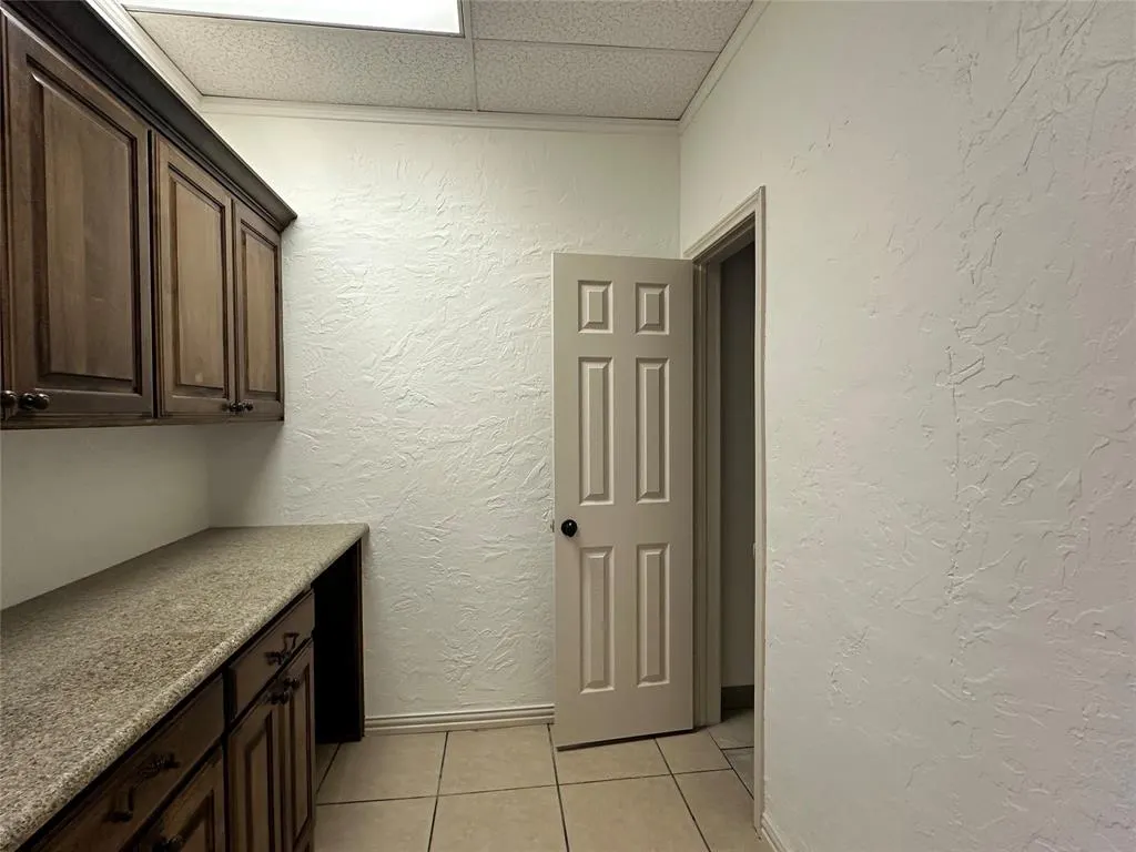 9516 Camp Bowie West Boulevard #B