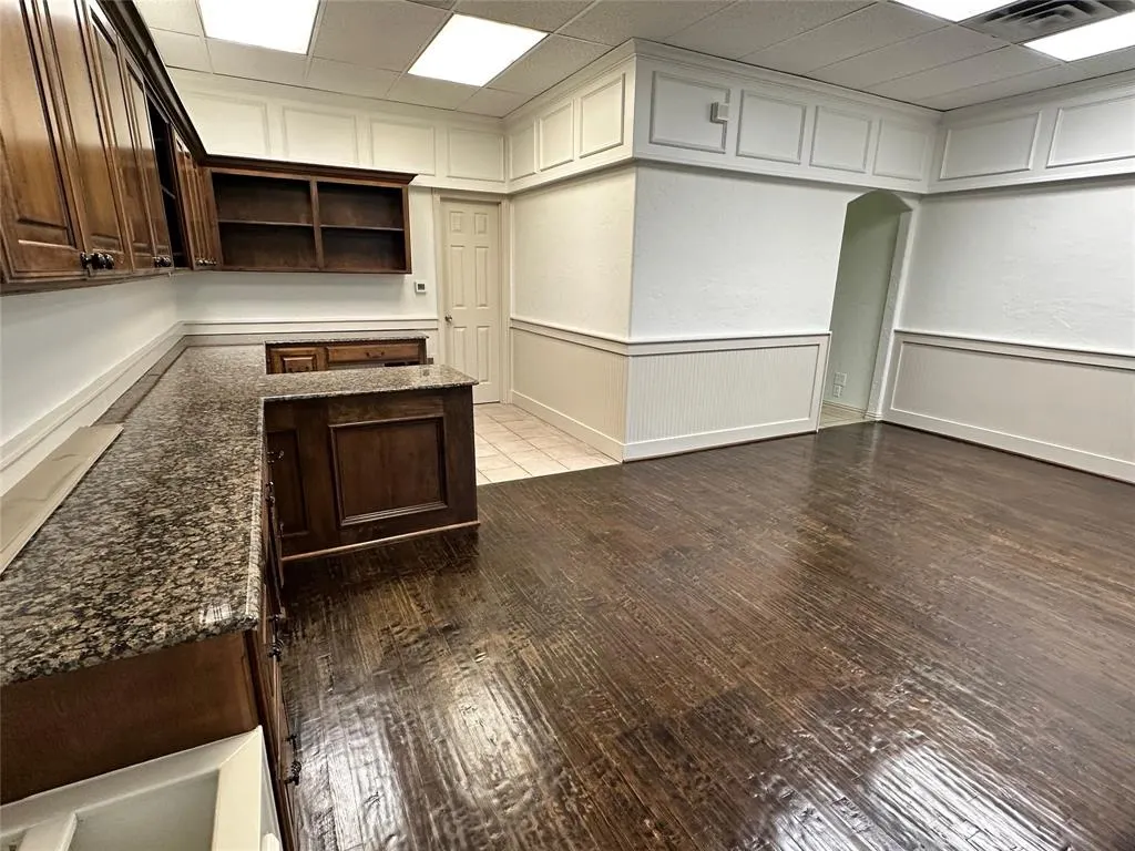 9516 Camp Bowie West Boulevard #B