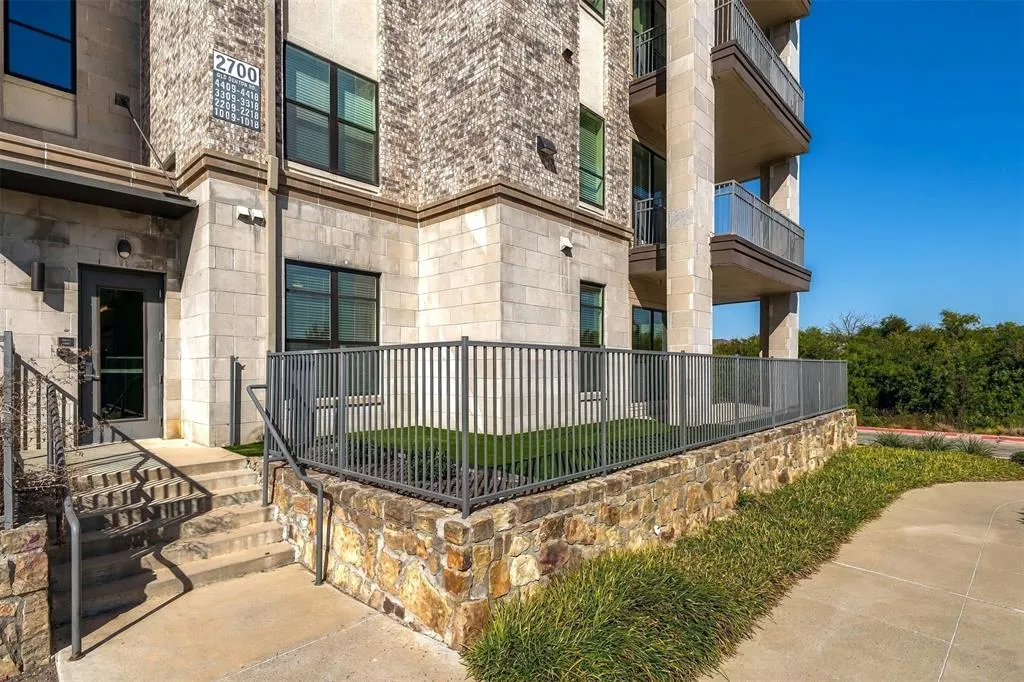 2700 Old Denton Road #1012