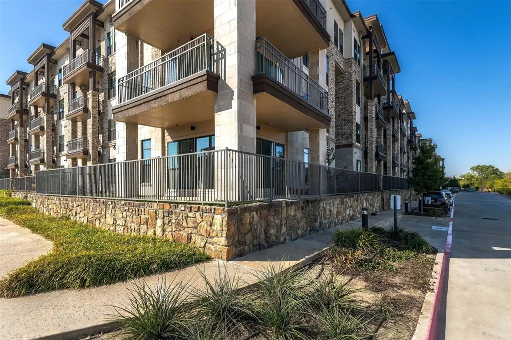 2700 Old Denton Road #1012
