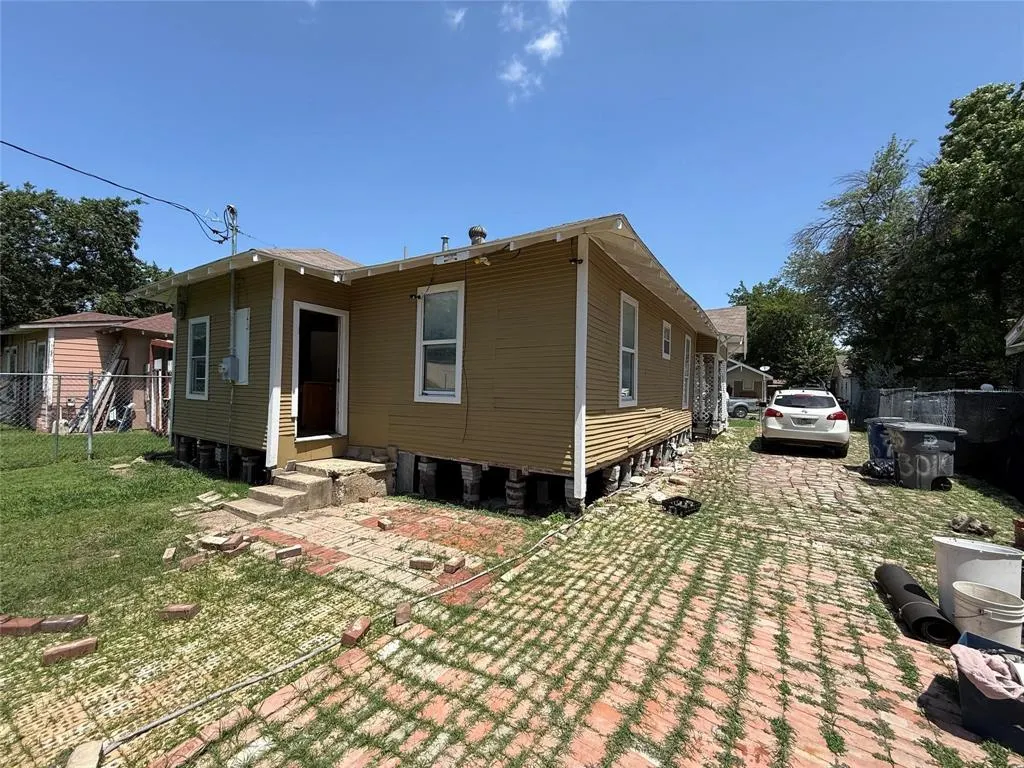 3010 Jerome Street