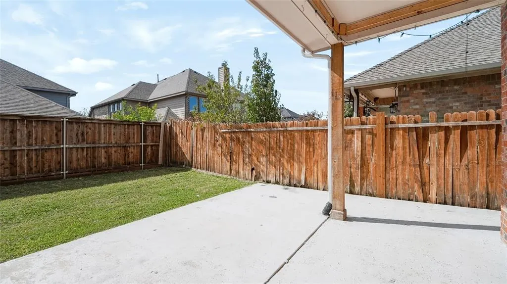 15920 Alvarado Drive