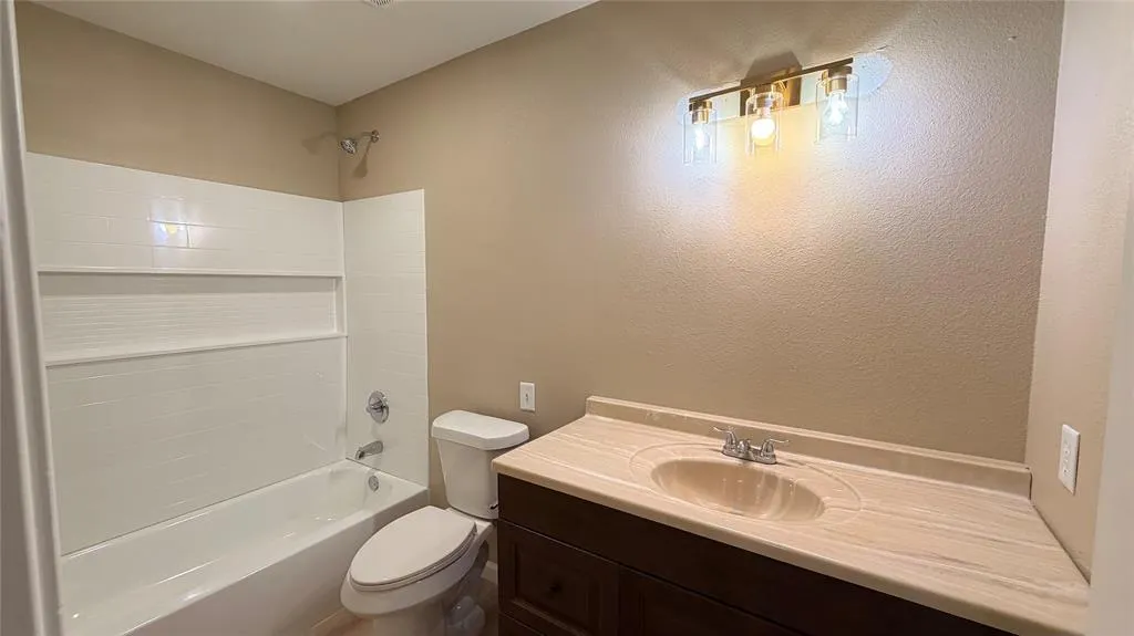 2709 Fish Tank Road