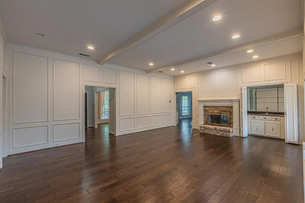 7003 Claybrook Drive