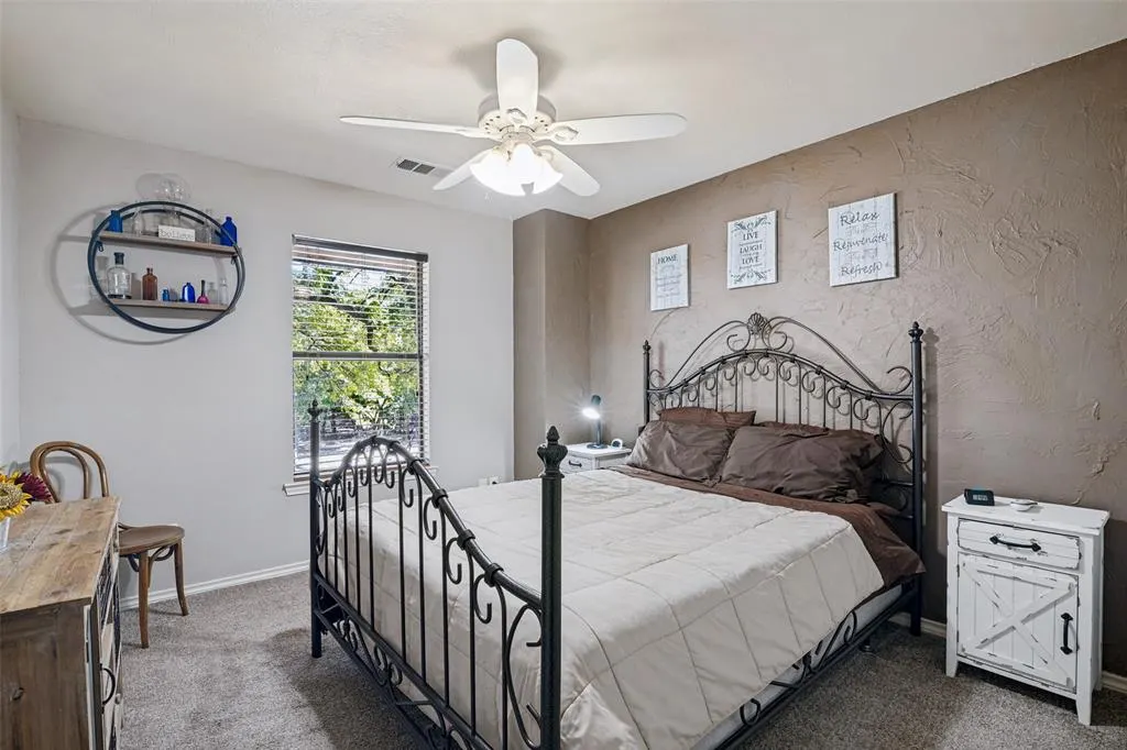 9744 TRAILS END