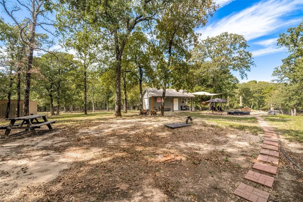 9744 TRAILS END