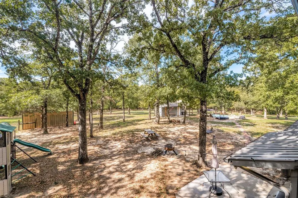 9744 TRAILS END