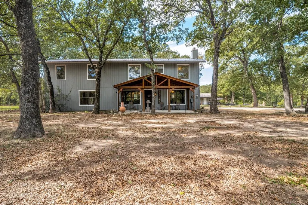 9744 TRAILS END
