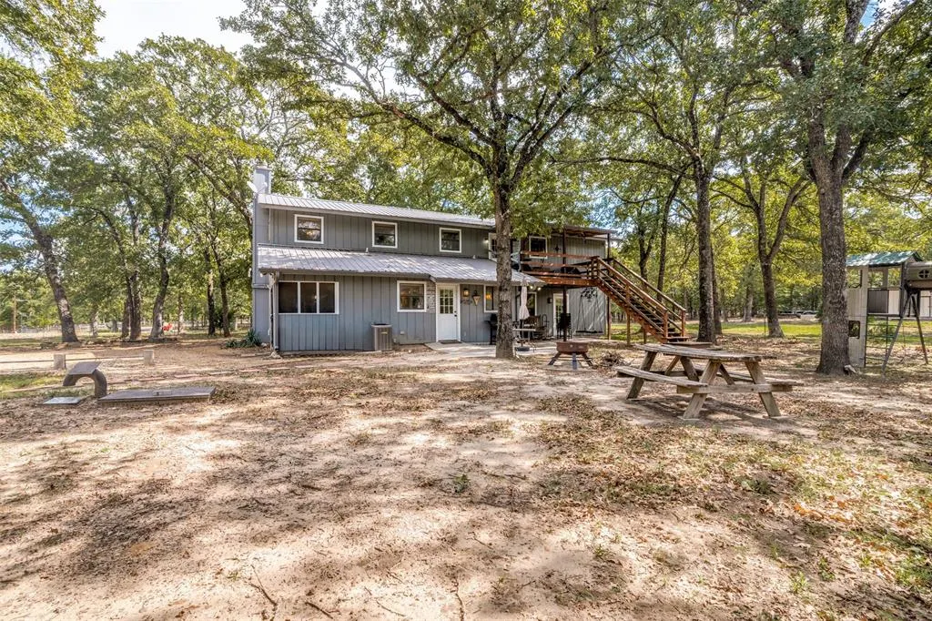 9744 TRAILS END