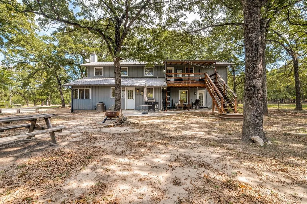 9744 TRAILS END