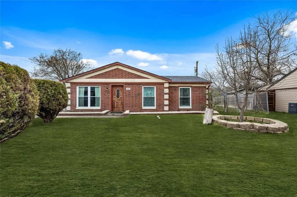 1921 Danbury Drive