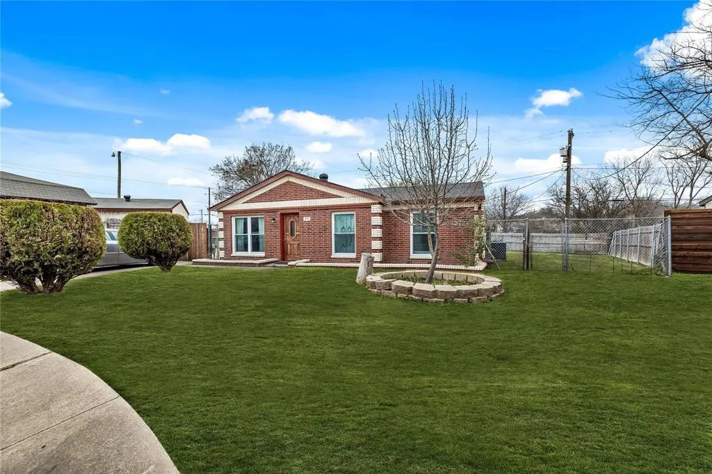 1921 Danbury Drive