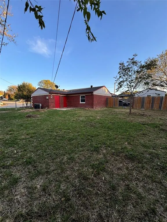 1921 Danbury Drive