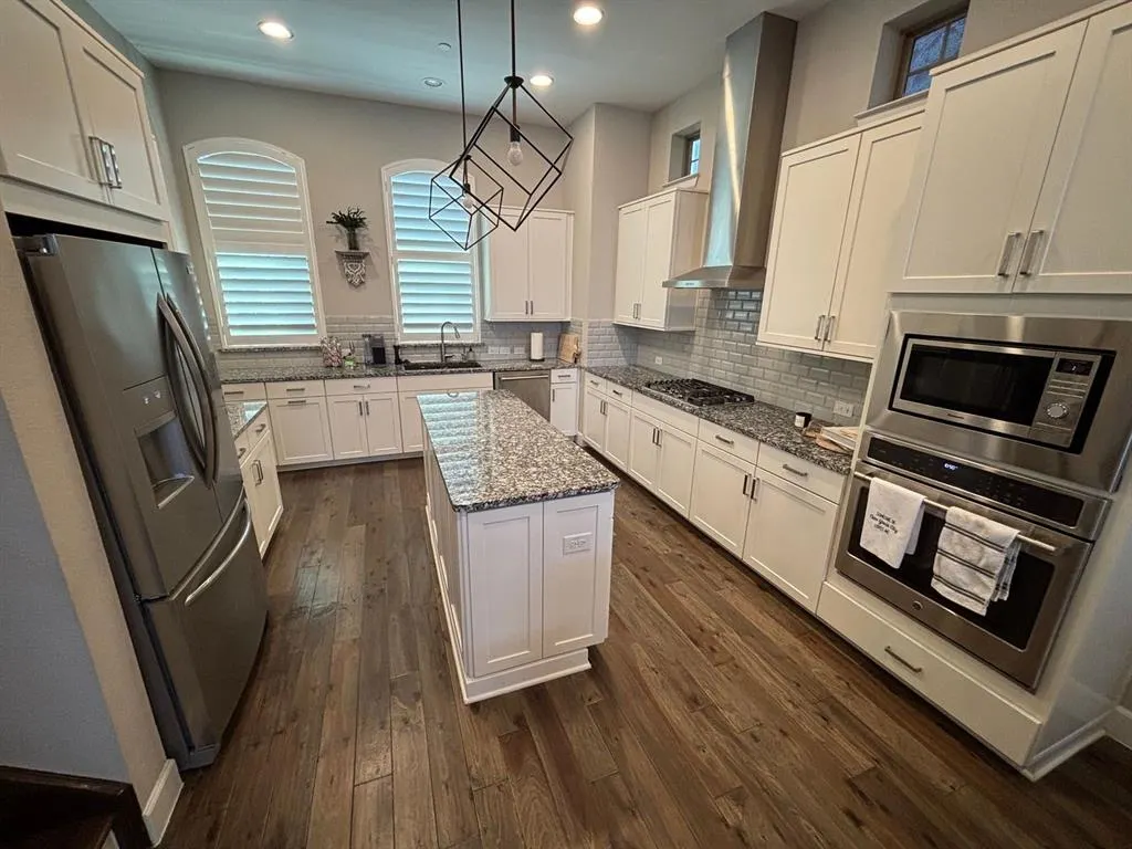 1354 Romano Place