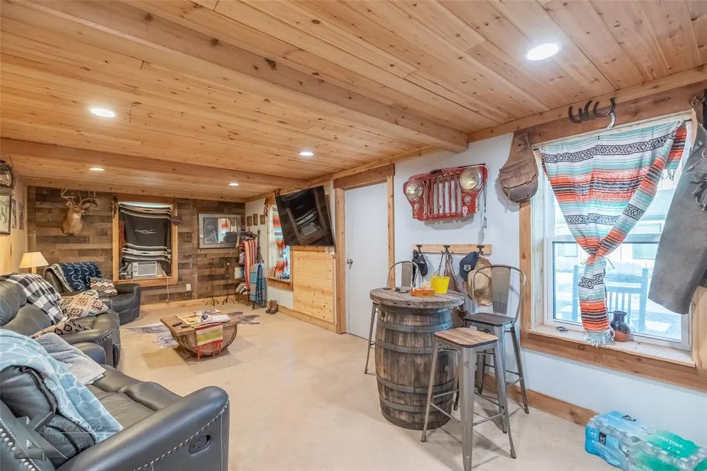 684 Taylor Ridge Estates Road