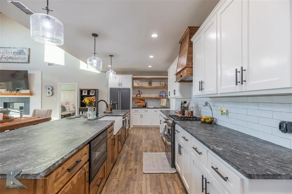 684 Taylor Ridge Estates Road