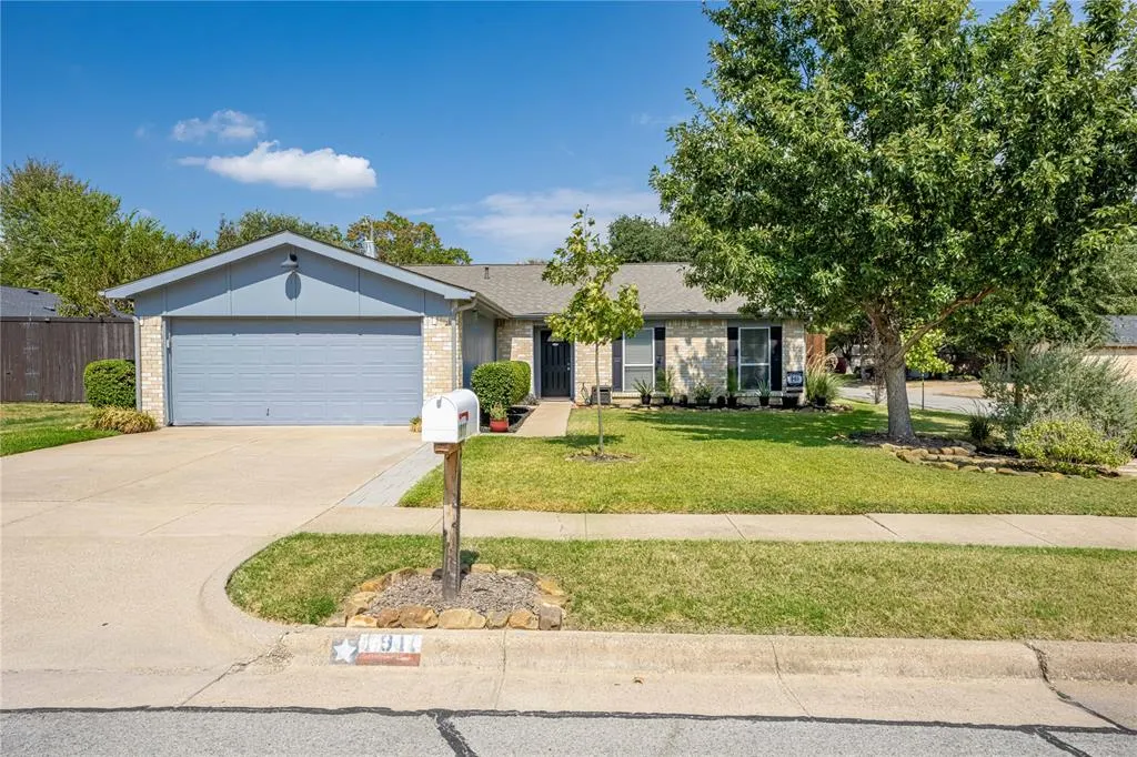 1911 Crooked Creek Lane