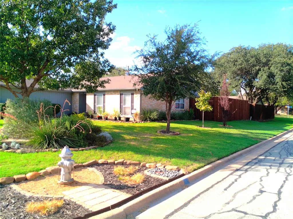 1911 Crooked Creek Lane