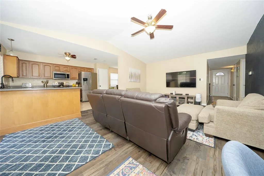 1911 Crooked Creek Lane