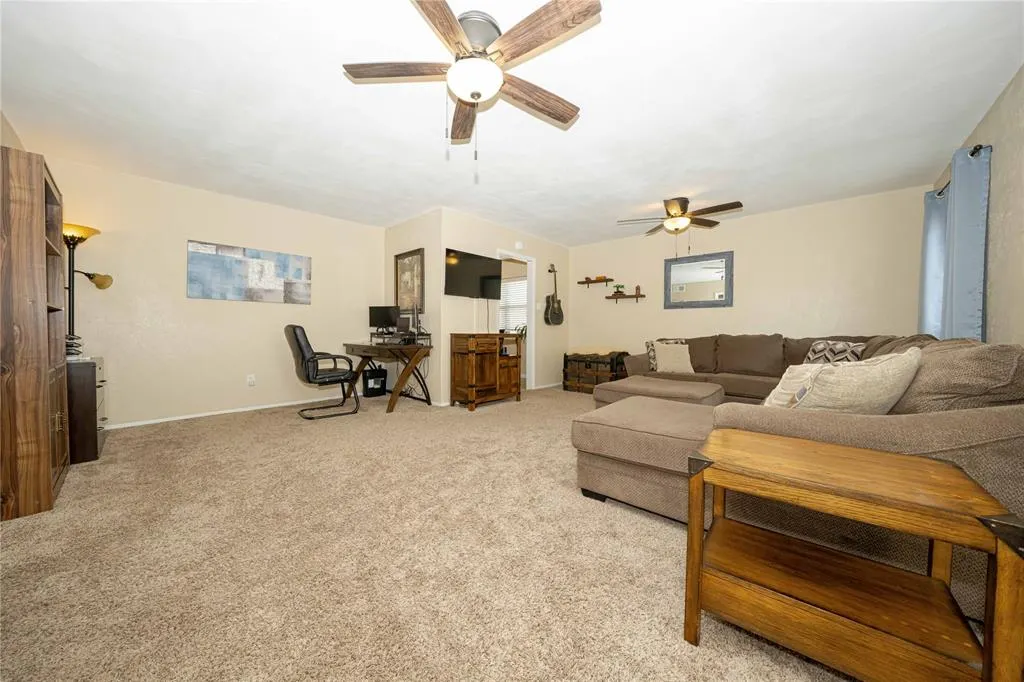 1911 Crooked Creek Lane