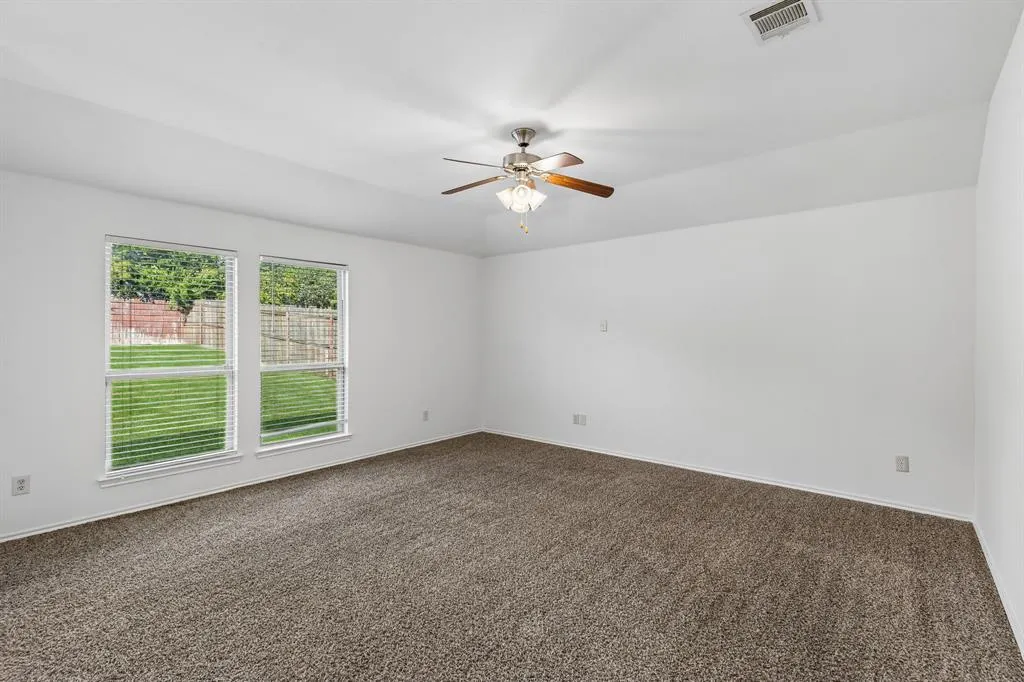 914 Bens Drive