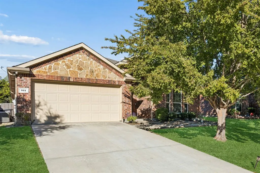 914 Bens Drive