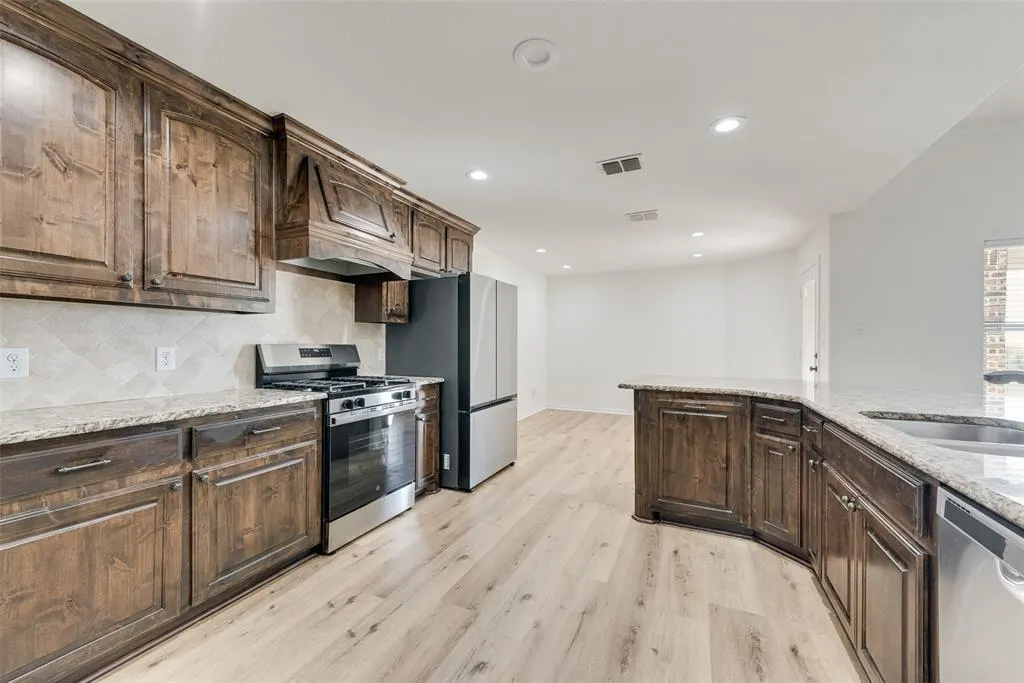 304 Canales Road