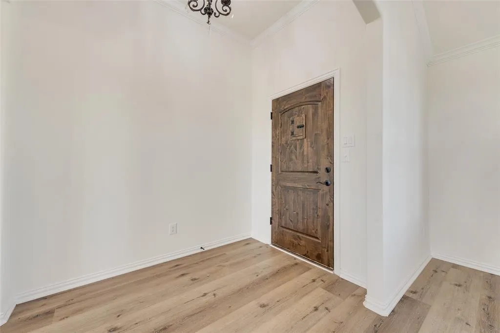 304 Canales Road