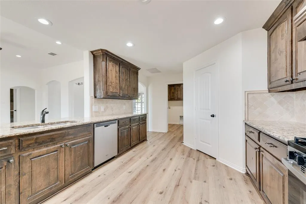 304 Canales Road