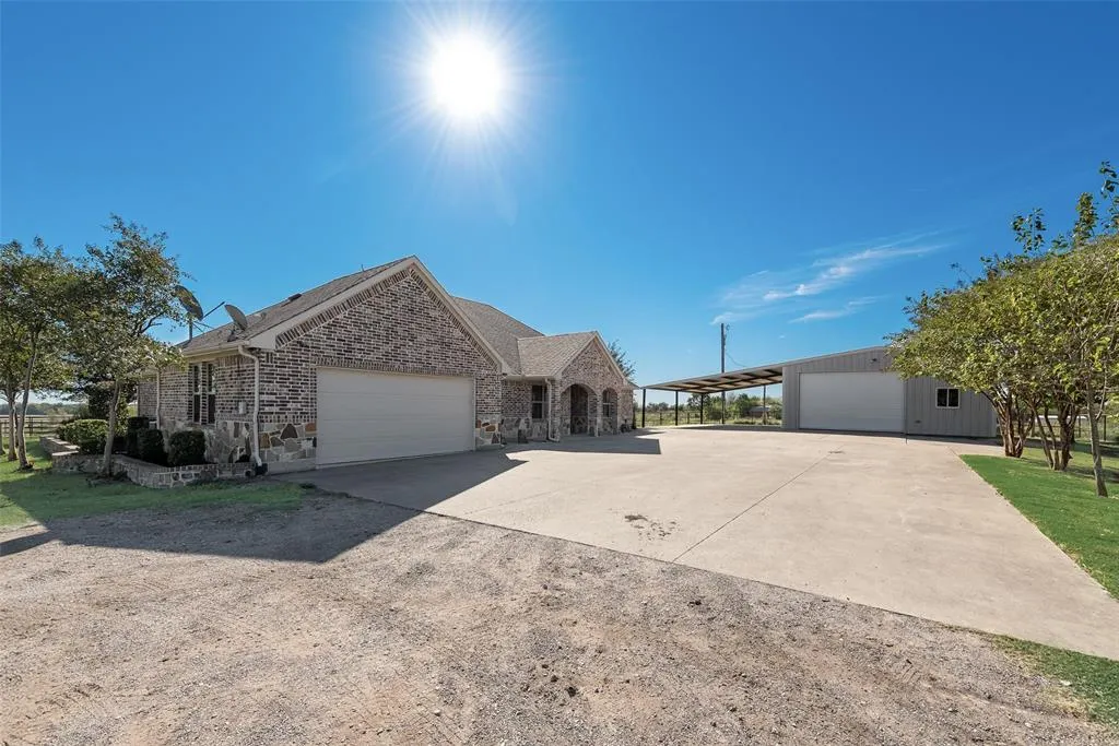 304 Canales Road