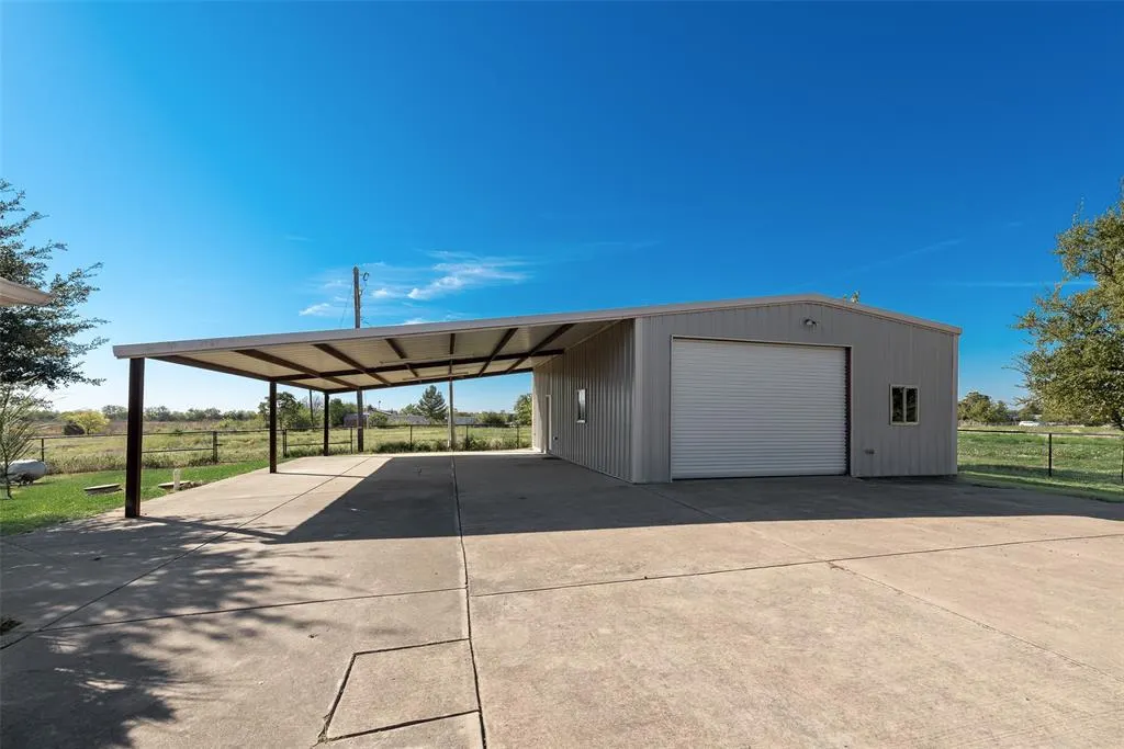 304 Canales Road