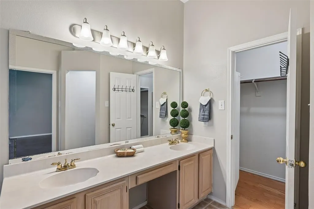 3837 Pine Valley Drive